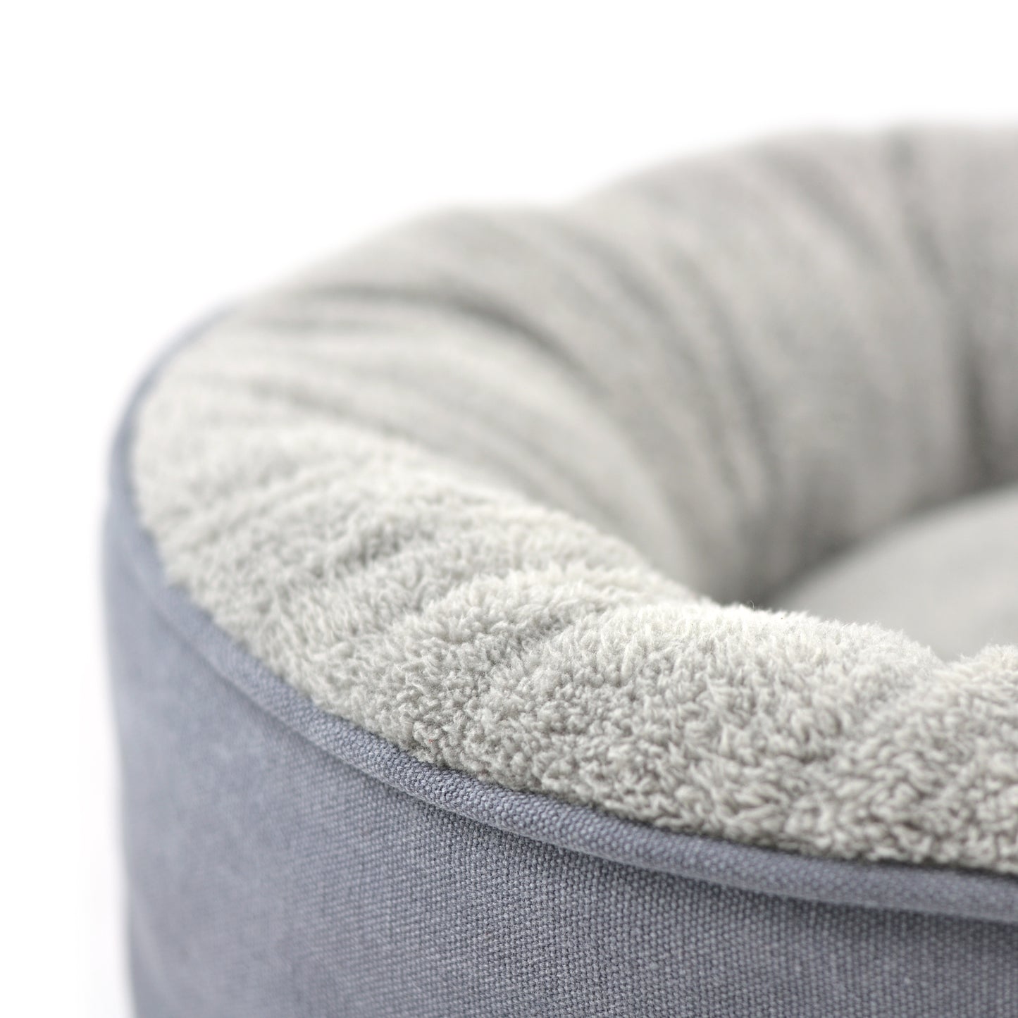 Tall Tails Cama Donut